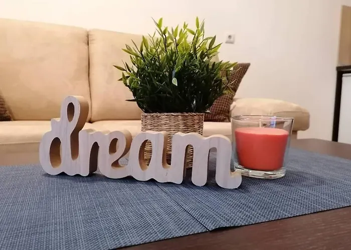 Sunny - Few Steps From Gondola Банско